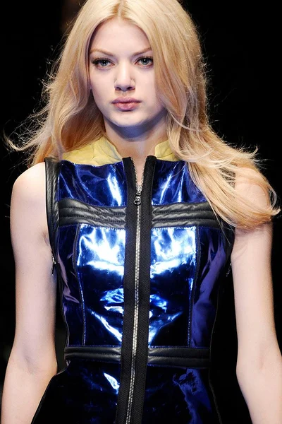 Look 66
